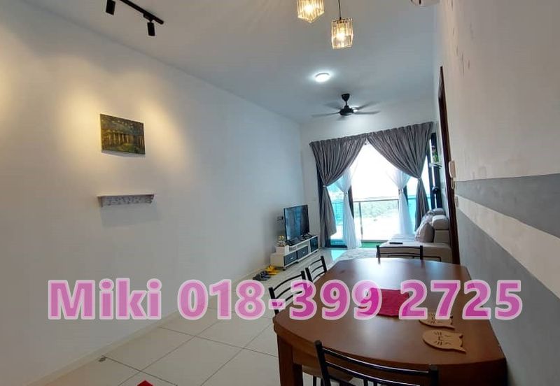 Queens Residences @ Queens Waterfront