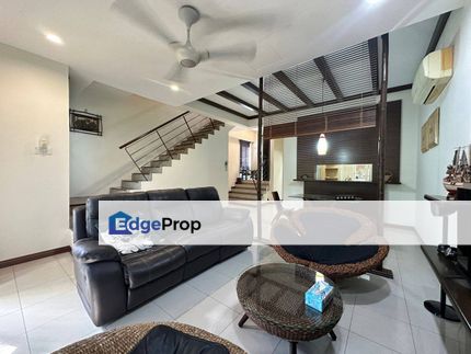 Freehold Renovated & Furnished Solid Wood Materials Double Storey Townhouse @ Leisure Farm For Sale , Johor, Gelang Patah