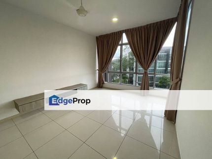 Freehold Partially Furnished G&G Condominium @ The Seed Sutera Utama For Sale, Johor, Skudai