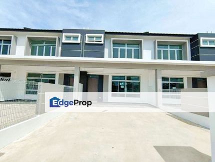 Freehold double storey landed house in iconia impian emas skudai, Johor, Johor Bahru