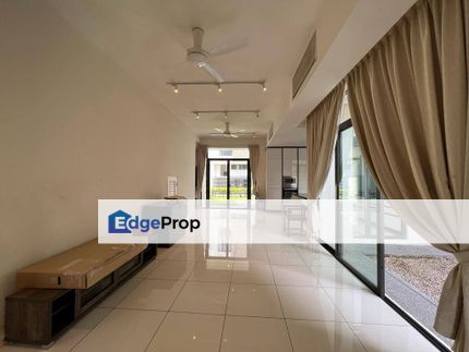 Partially Furnished With 4 Rooms Double Storey House @ Avira Medini Iskandar For Sale  , Johor, Nusajaya