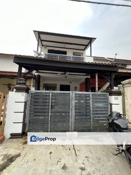 Freehold Partially Renovated Double Storey Low Cost House @ Taman Puteri Wangsa Ulu Tiram For Sale , Johor, Ulu Tiram