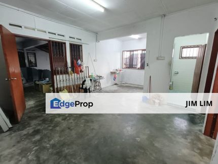 Bandar Selesa Jaya , Jalan Silat Lincah 1 , Flat Good Condition , Johor, Skudai