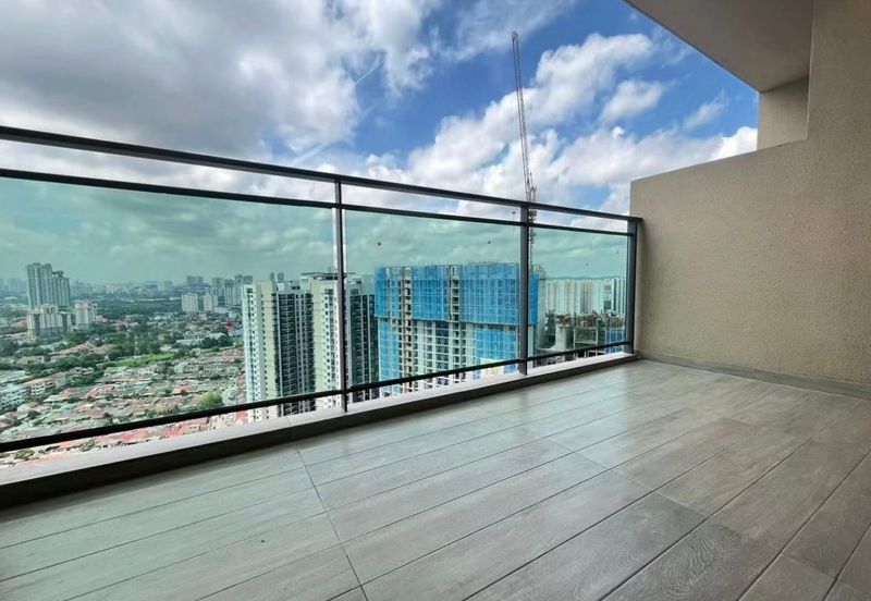 Bloomsvale (Menara Vista)