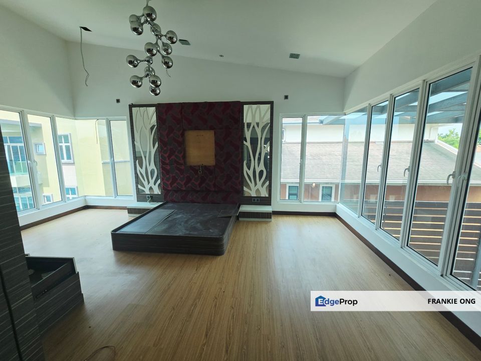 Super Cheap 3 Storey Bungalow House Ready For Sale, Selangor, Cheras