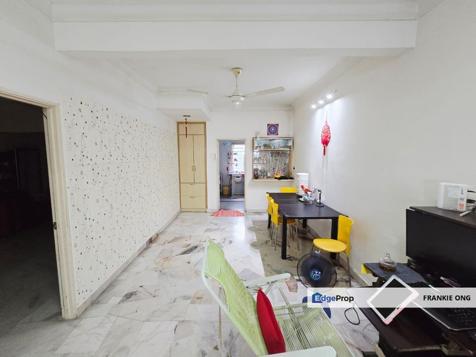 Super Cheap Renovated Double Storey House with Guard and Gated, Kuala Lumpur, Cheras