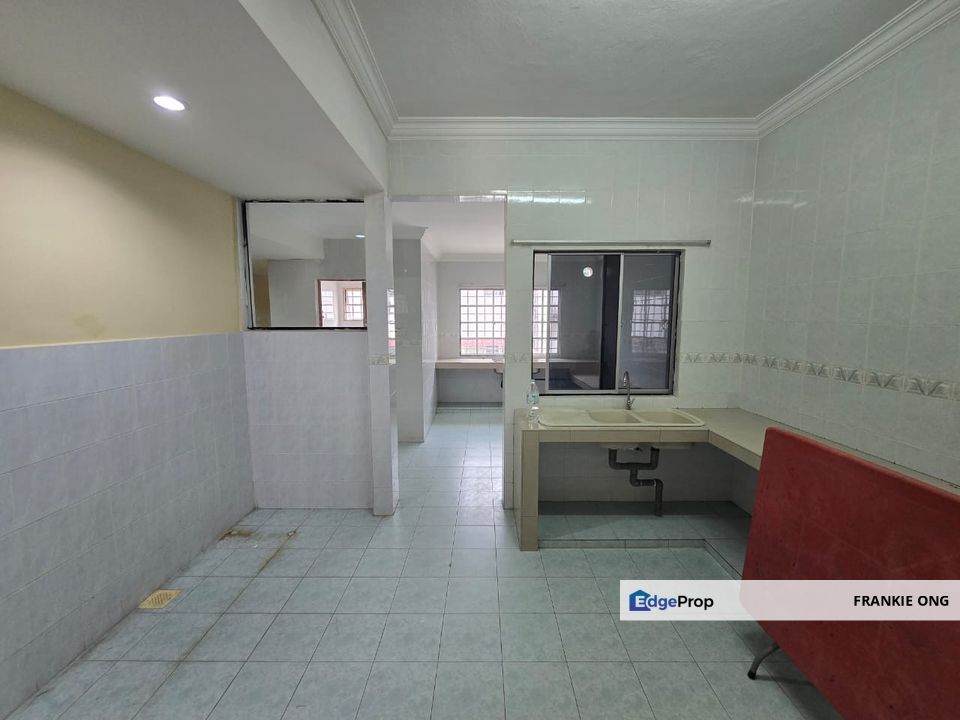 Super Cheap Double Storey Good Condition Ready For Rent, Kuala Lumpur, Cheras