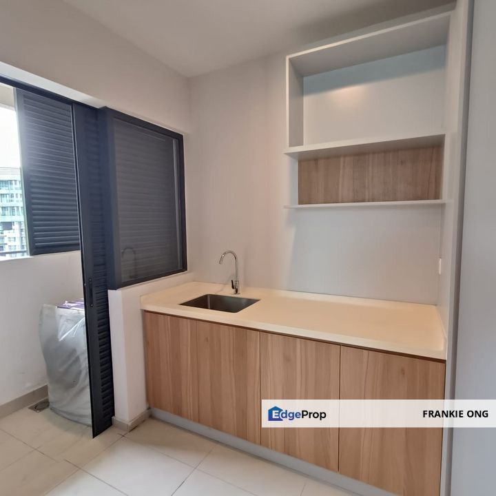 Super Cheap Fully Furnished Unit Ready For Rent, Selangor, Ara Damansara