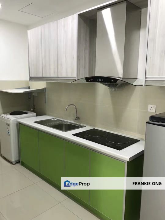 Super Cheap Nice View Good Condition Unit Ready For Sale, Selangor, Seri Kembangan