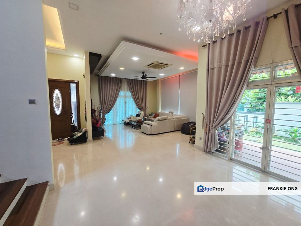 Super Cheap 3 Storey Bungalow House Good Condition Ready For Sale, Selangor, Cheras