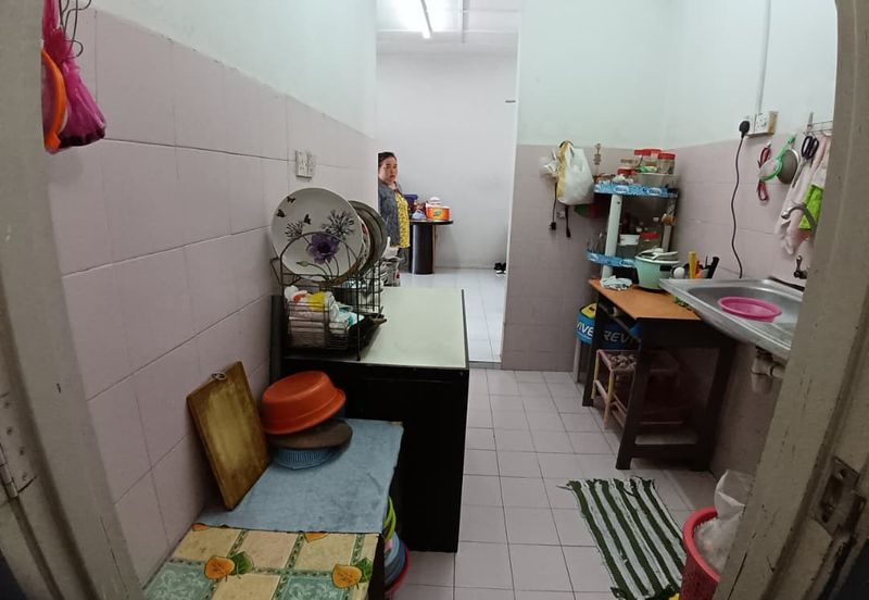 Sukma Shop Apartment