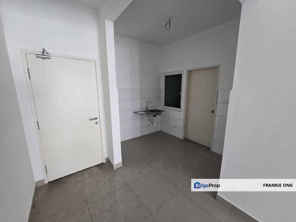 Super Cheap Partially Furnished Unit Ready For Sale, Kuala Lumpur, Bandar Tun Razak