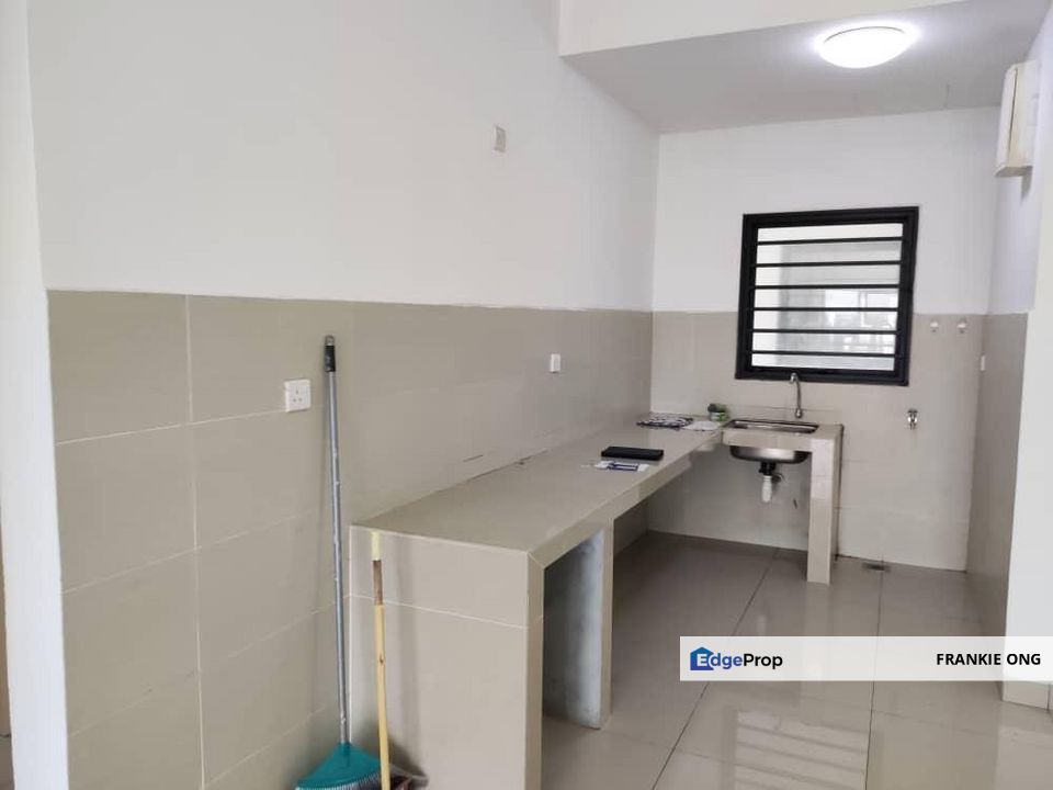 Super Cheap Fully Furnished Unit Ready For Rent, Selangor, Seri Kembangan