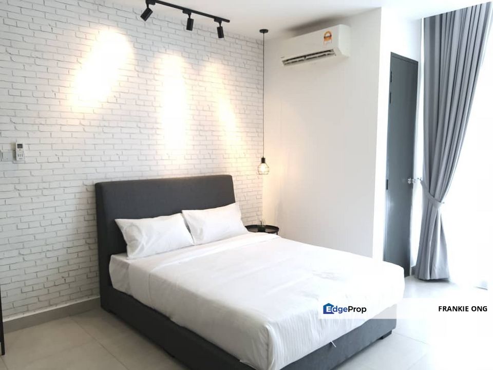 Super Cheap Fully Furnished Studio With Big Balcony Ready For Rent, Kuala Lumpur, 