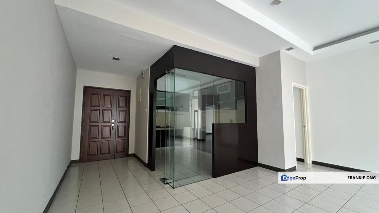 Super Cheap Partially Furnished Unit Good Condition Ready For Sale, Kuala Lumpur, Cheras