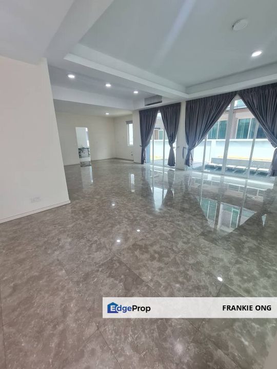 Partially Furnished 3 Storey Semi Detached House Offer Now, Selangor, Cheras