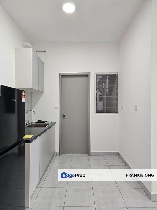 Super Cheap Partially Furnished Unit Ready For Rent, Selangor, Bandar Saujana Putra