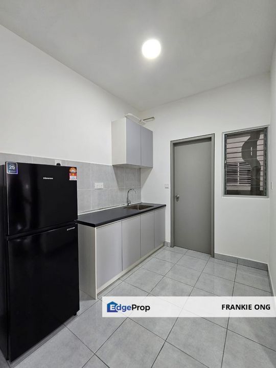 Super Cheap Partially Furnished Unit Ready For Rent, Selangor, Bandar Saujana Putra