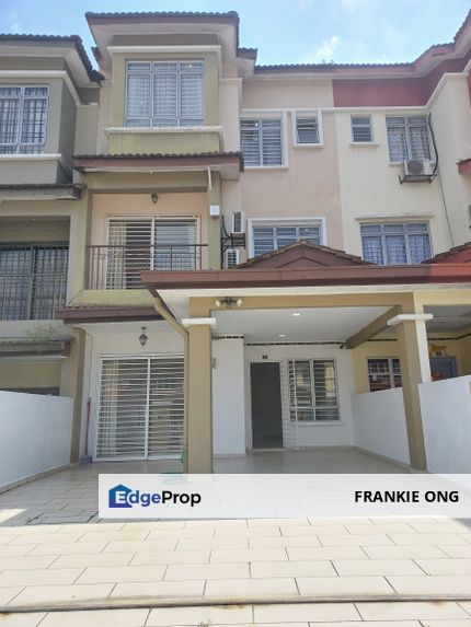 Super Cheap Fully Furnished 3 Storey Landed House Ready For Rent, Selangor, Seri Kembangan