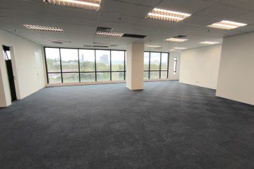 Union Tower Desa Commercial Center office lot for rent by UOA Group.