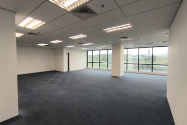 Union Tower Desa Commercial Center office lot for rent by UOA Group.