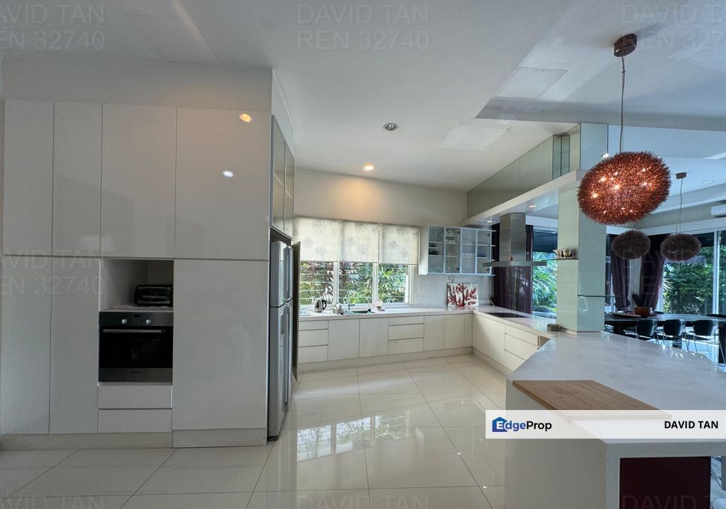 Taman Seputeh Kuala Lumpur For Rent 3 Story Bungalow Furnish with Pool, Kuala Lumpur, Seputeh