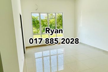 Brand New Double storey for Rent @ Taman Kirby