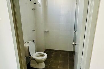 Brand New Double storey for Rent @ Taman Kirby