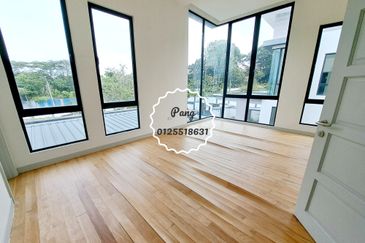 TAMAN DELLINIA (KLANA HEIGHTS @ LAKE GARDEN)