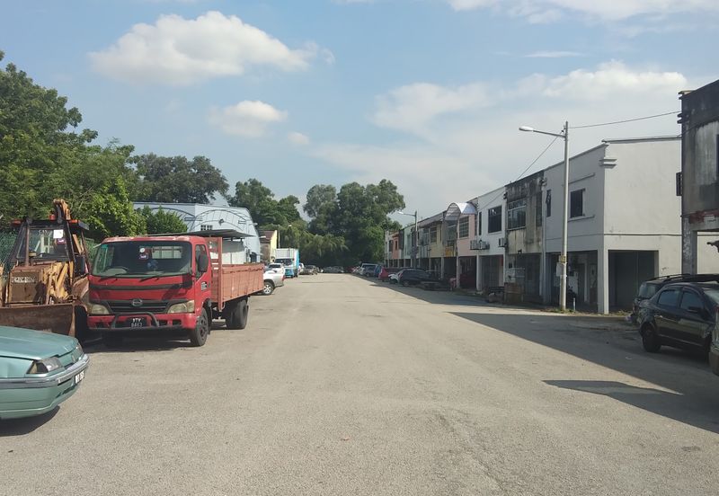 Kampung Baru Seri Kembangan [Industrial]