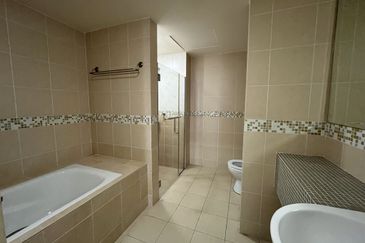 Seri Maya Condominium