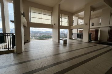 Seri Maya Condominium