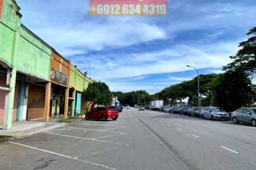 Cheap 1 Storey Terrace Factory for Sale at Nilai 3, Nilai, Negeri Sembilan