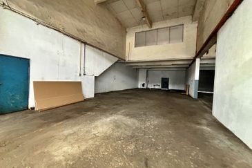 Cheap Single Storey Terrace Factory For Sale @ Nilai 3, Nilai Seremban