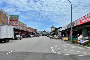  Cheap Single Storey Terrace Factory For Sale @ Nilai 3, Nilai, Negeri Sembilan