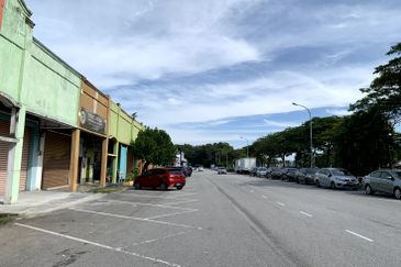 Cheap 1 Storey Terrace Factory for Sale at Nilai 3, Nilai, Negeri Sembilan 