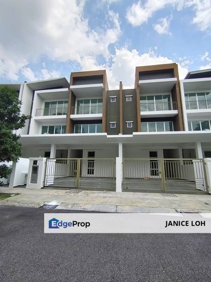 Seremban city New 3 storey linked home , Negeri Sembilan, Seremban