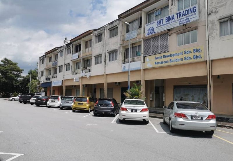 Oakland Commercial Centre