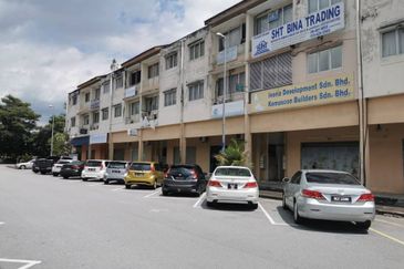 Oakland Commercial Centre