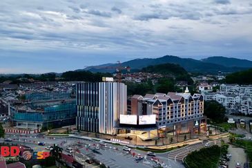 SEREMBAN CITY FULLY FURNISHED SERVICED APARTMENT 