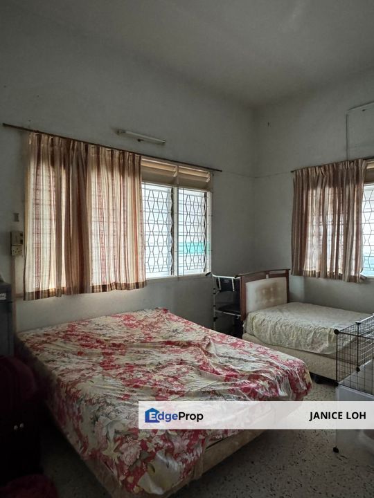 Taman Bukit Rasah Guarded bungalow villa for Sale @RM800,000 By JANICE ...