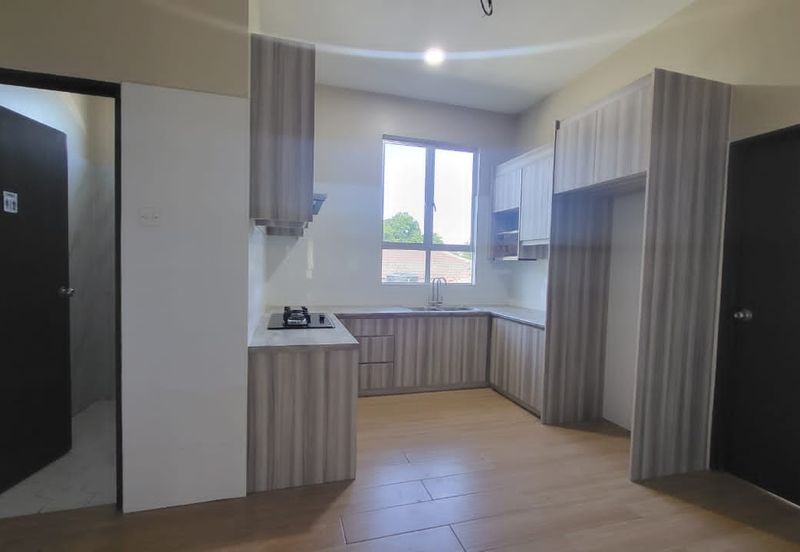 SENAWANG RUMAH SEMI D setingkat Baru siap