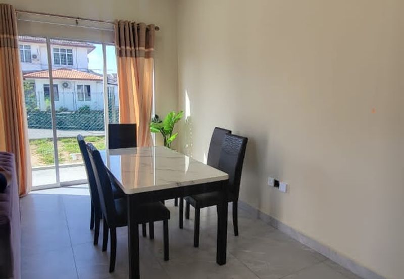 SENAWANG RUMAH SEMI D setingkat Baru siap