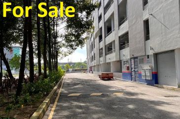 PJ Office Building  For Sale