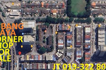 Subang Jaya 3 Storey Corner Shop For Sale