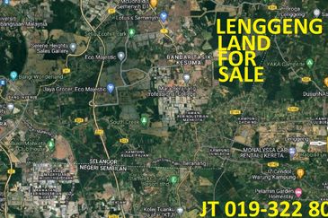 Persiaran Tasik Senangin 1