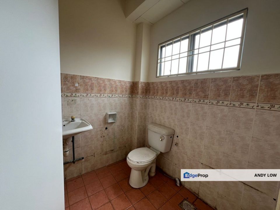 Pacious Corner Home with Bonus Land Must View!, Selangor, Cheras