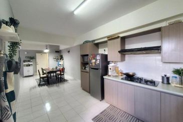 Pangsapuri Bukit Awansari (OG Court)