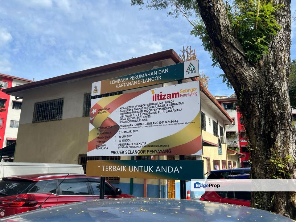 Putri Laksamana Batu caves, gombak, selayang  near ktm station for sale, Selangor, Batu Caves 