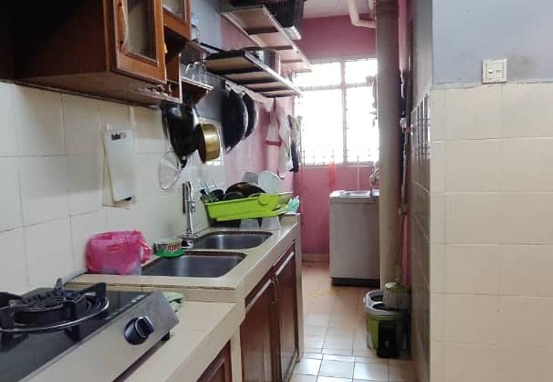Sri Gotong Apartment